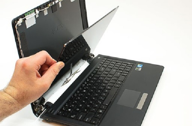 Khi nào phải thay màn hình laptop?