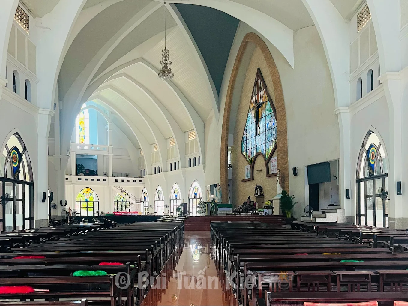 Giờ lễ Nhà thờ Đồng Tiến