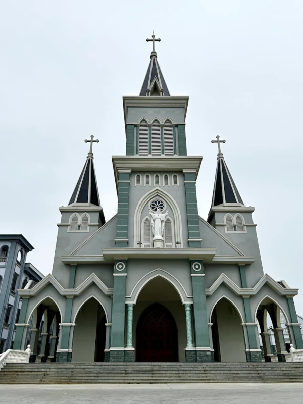 Giờ lễ Nhà thờ Hiển Linh