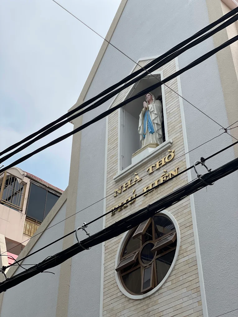 Giờ lễ Nhà thờ Phú Hiền