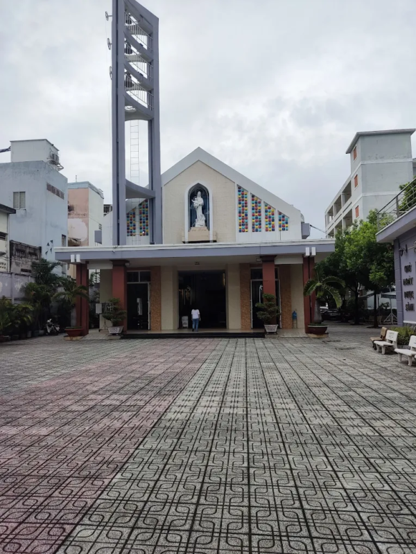 Giờ lễ Nhà thờ Tân Dân