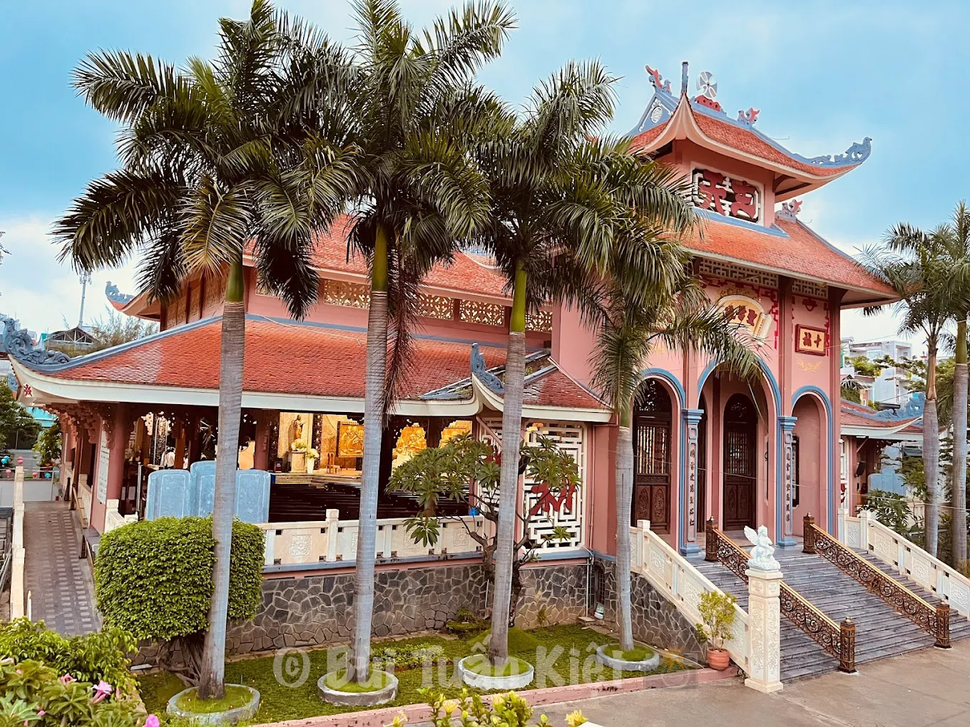 Giờ lễ Nhà thờ Tân Hòa
