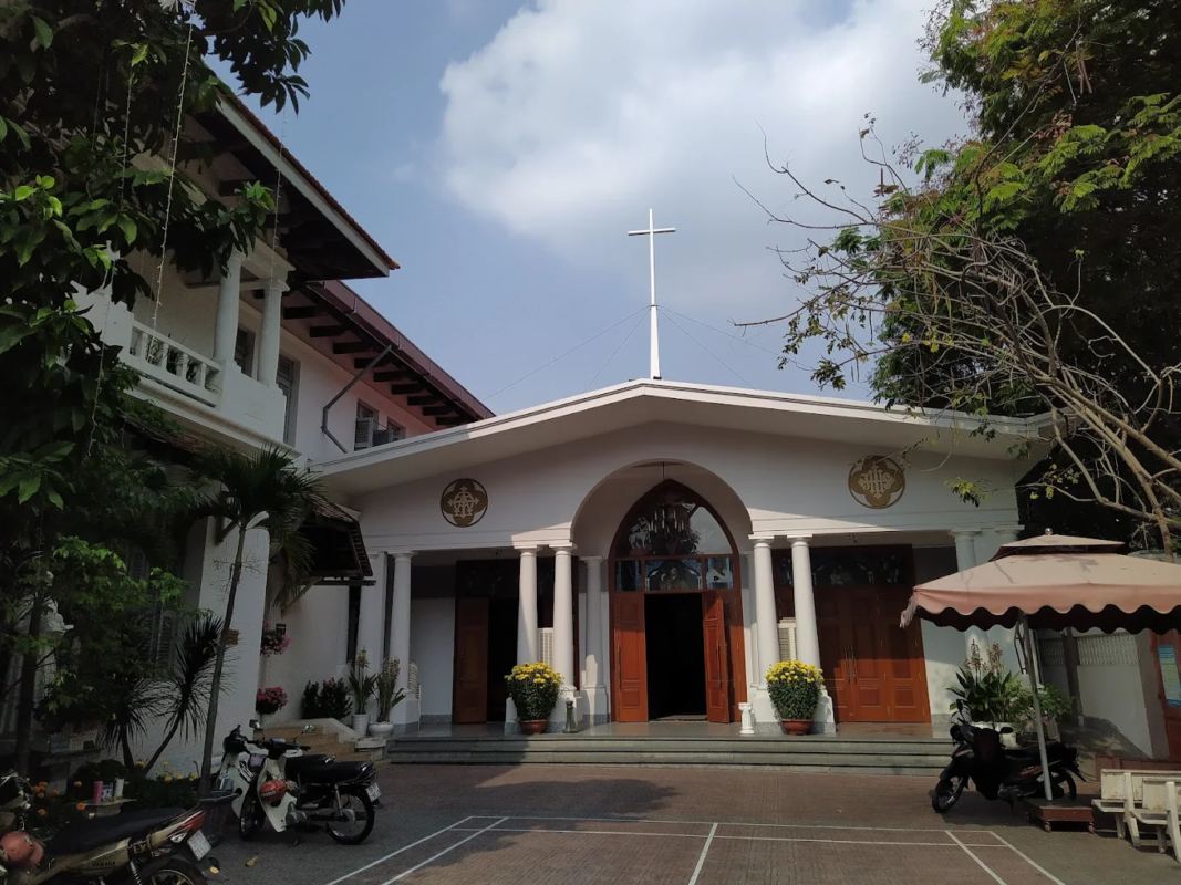 Giờ lễ Nhà thờ Thánh Antôn