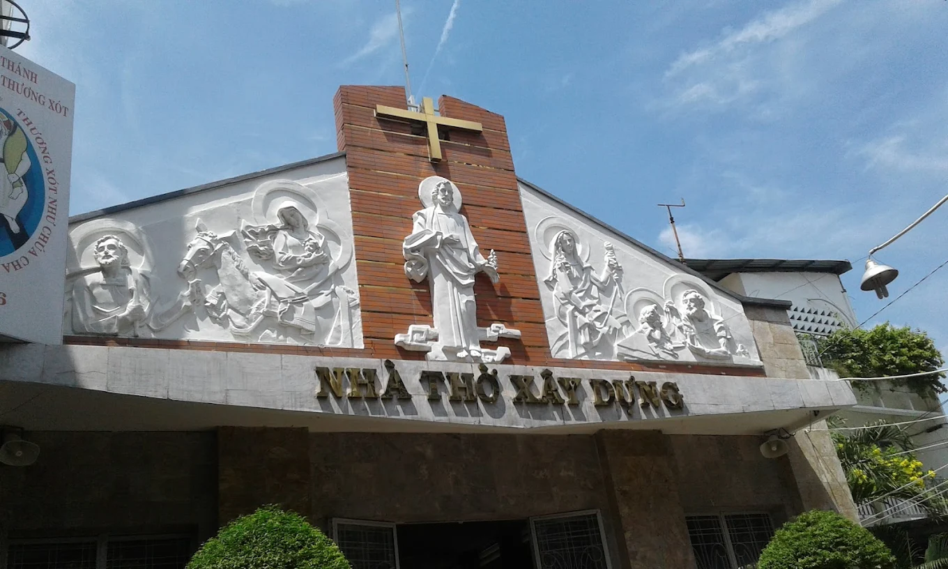 Giờ lễ Nhà thờ Xây dựng