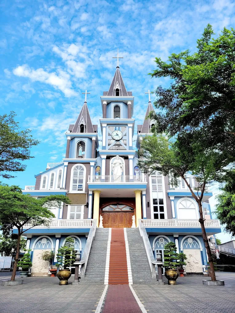 Giờ lễ Nhà thờ Tân Đông