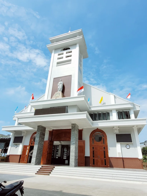 Giờ lễ Nhà thờ Thiên Ân
