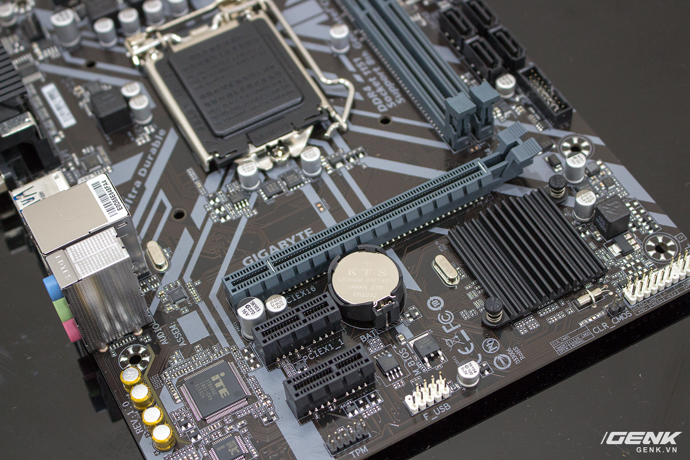 So sánh B360M vs H310M Comparison Mainboard
